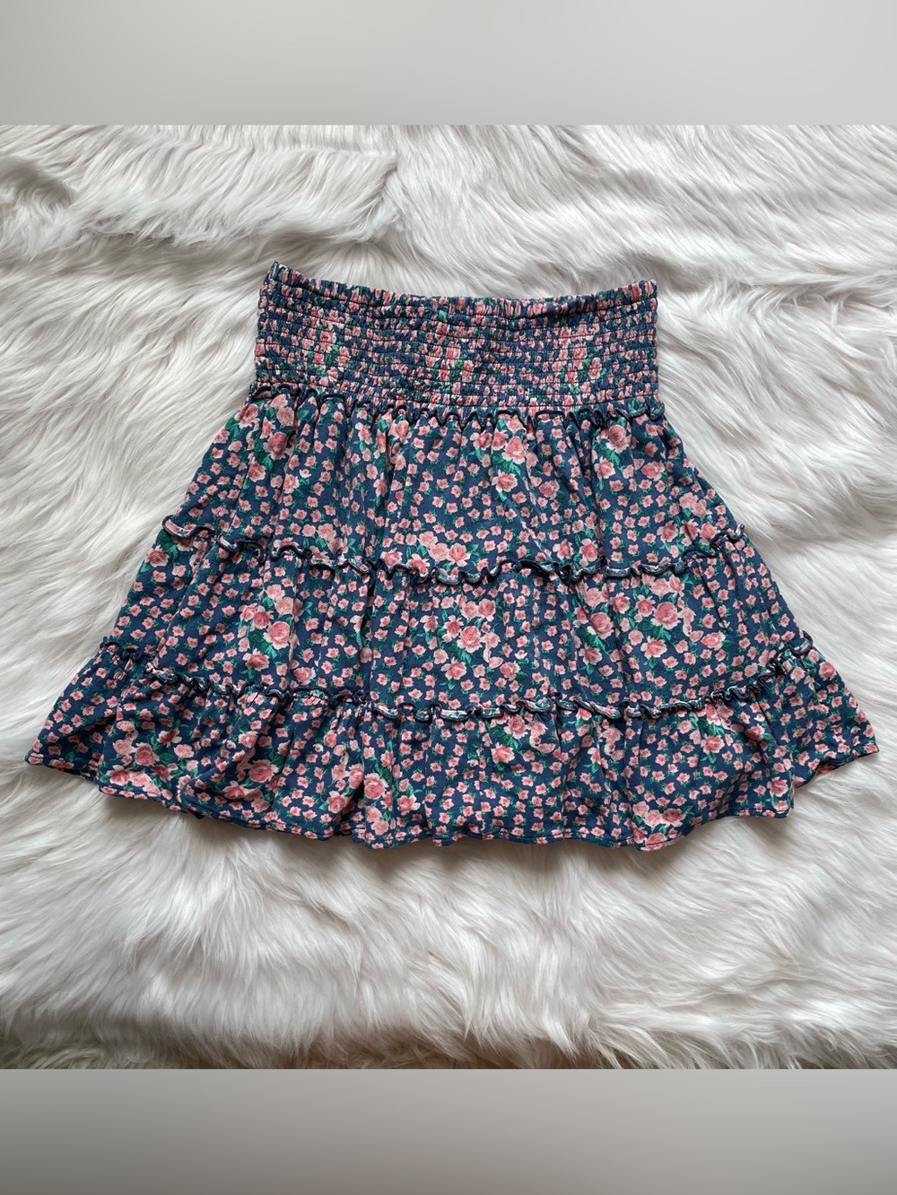 American Eagle floral rose tiered skirt women’s S small smocked summer AE flower